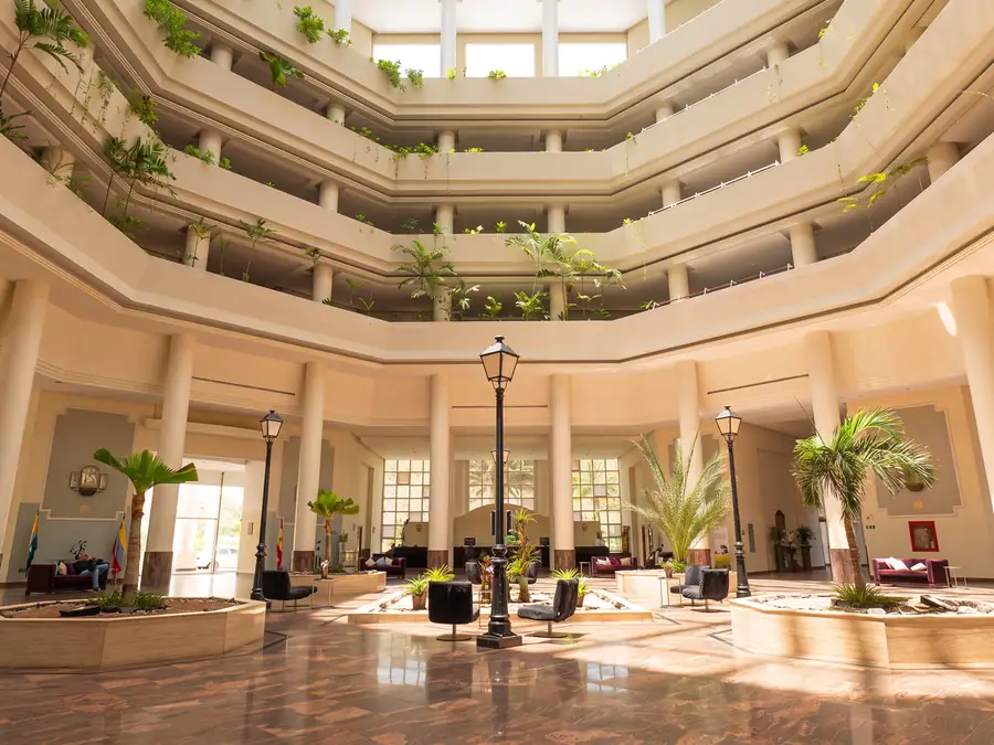 Lobby central del hotel